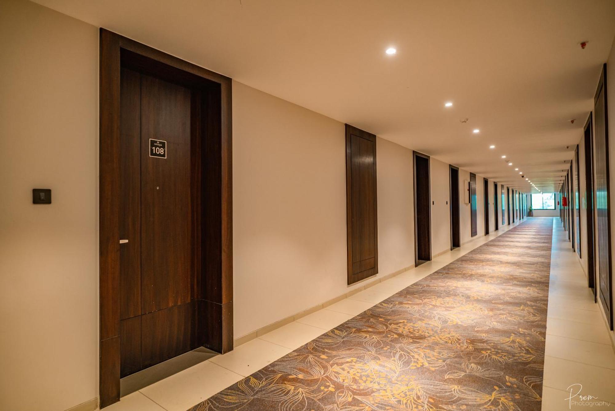 Hotel Omaya Garden Rāipur Buitenkant foto