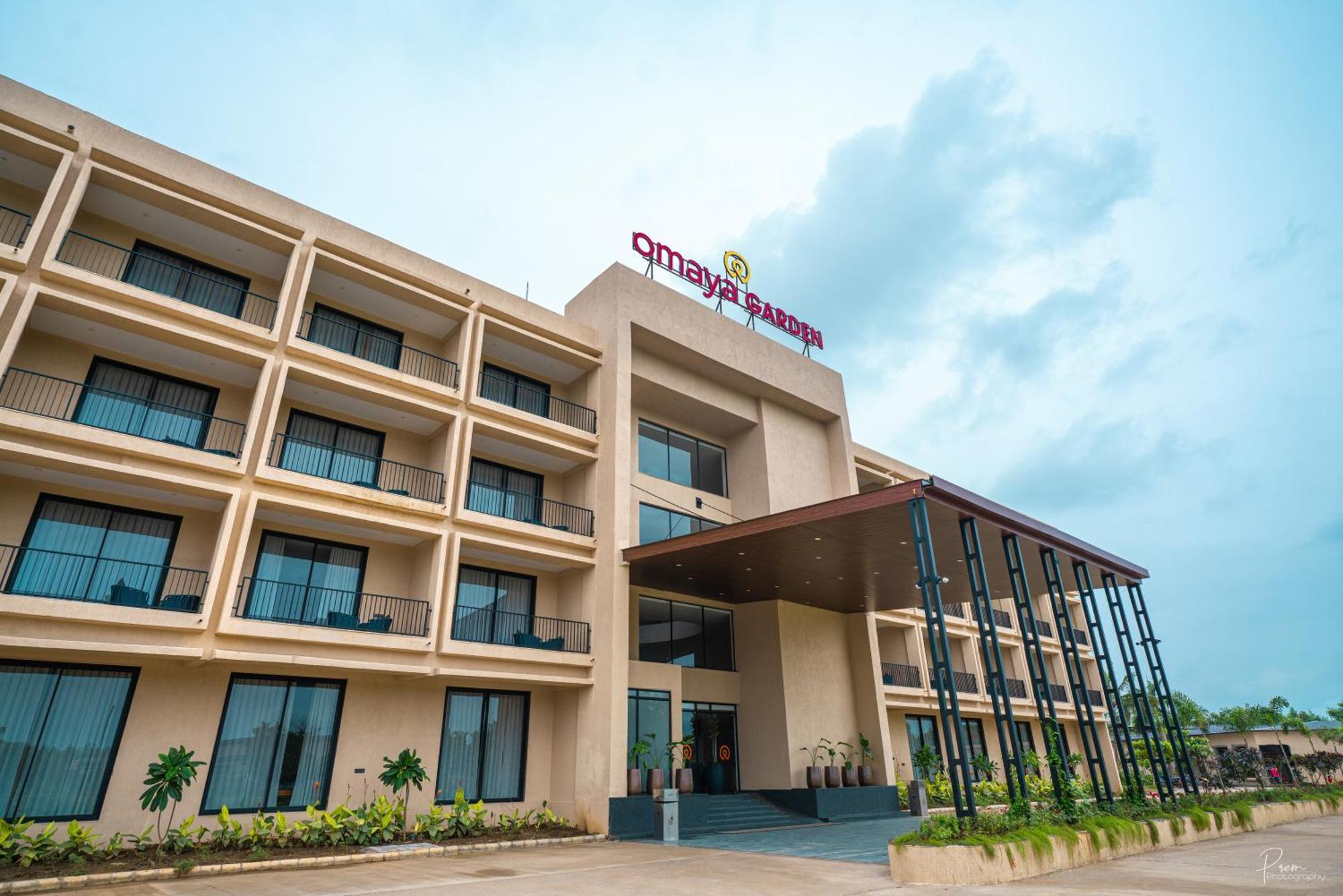 Hotel Omaya Garden Rāipur Buitenkant foto